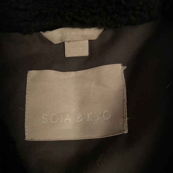 Soia&kyo Knee length green parka with pink fur - Picture 3 of 5